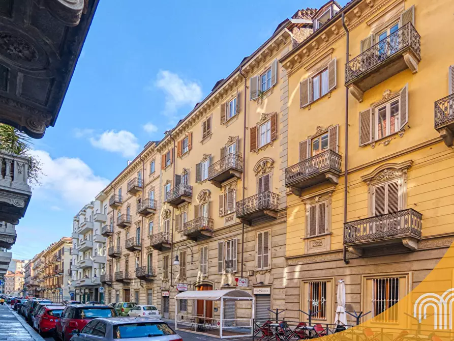 Immagine 1 di Appartamento in vendita  in via gropello a Torino