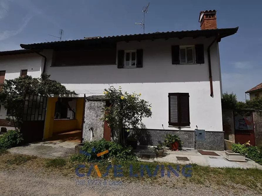 Immagine 1 di Villa in vendita  in via cavallotti a Gudo Visconti