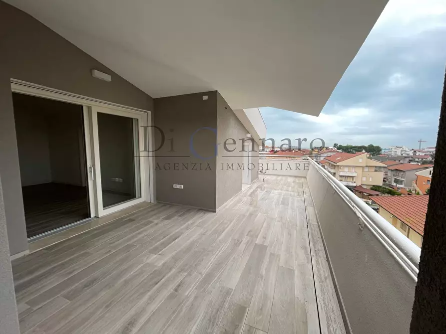 Immagine 1 di Appartamento in vendita  in Duca D'aosta a Tortoreto