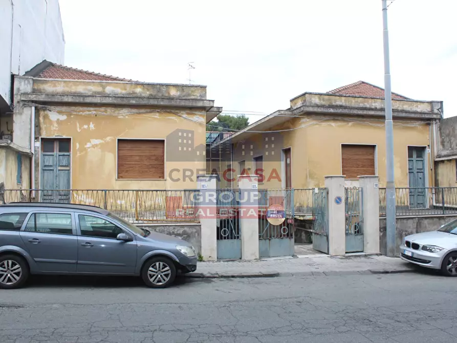 Immagine 1 di Casa indipendente in vendita  in Via Etna a Riposto