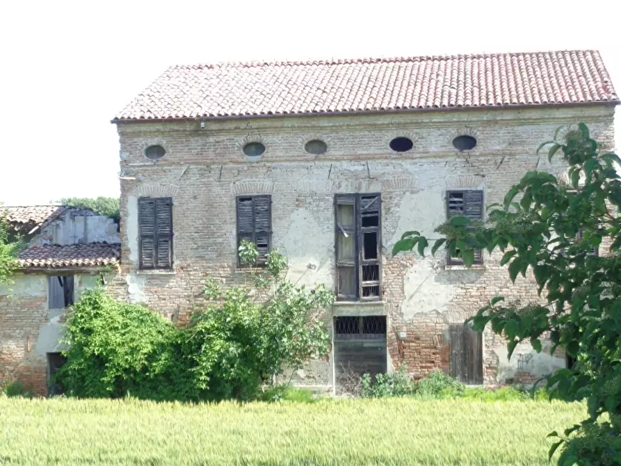 Immagine 1 di Casa indipendente in vendita  in Via Della Ginestra a Ferrara