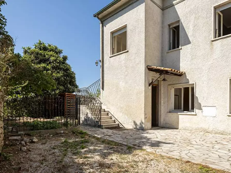Immagine 1 di Casa indipendente in vendita  in Via Tevere a Attigliano
