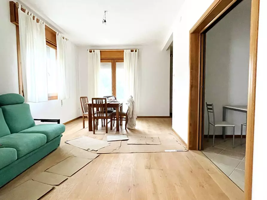 Immagine 1 di Appartamento in vendita  in via podgora a Treviso