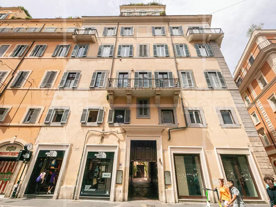 Immagine 1 di Appartamento in affitto  in Via Del Corso a Roma