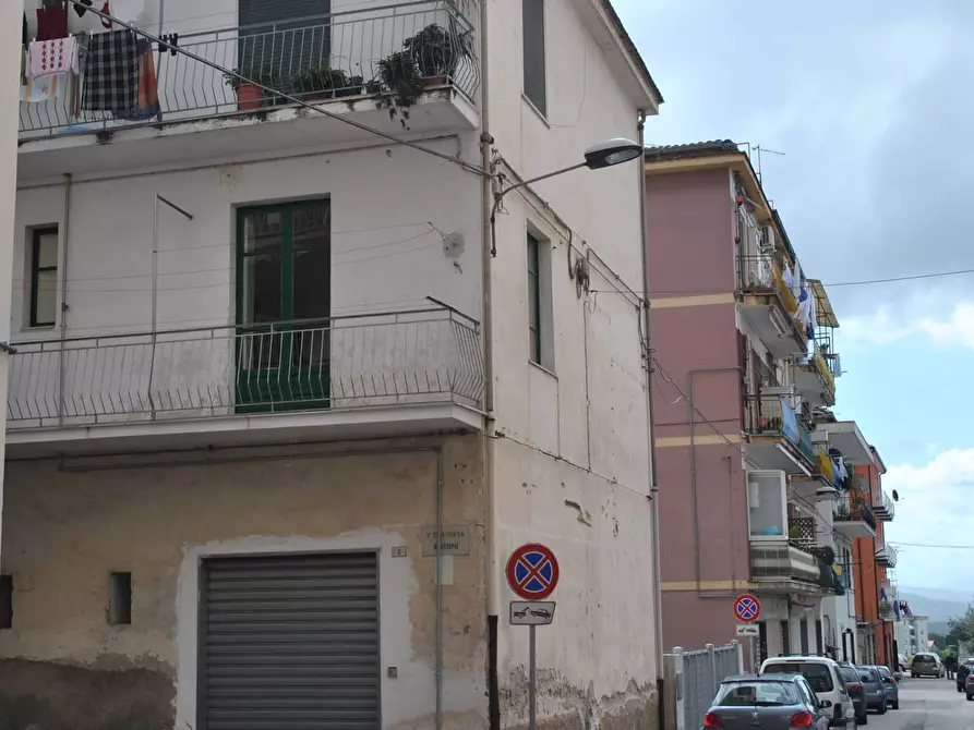 Immagine 1 di Appartamento in vendita  in Via G. Rossini a Eboli