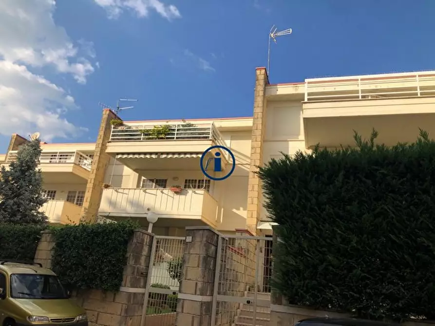 Immagine 1 di Villa in vendita  in Via Generale Della Valle a Caserta