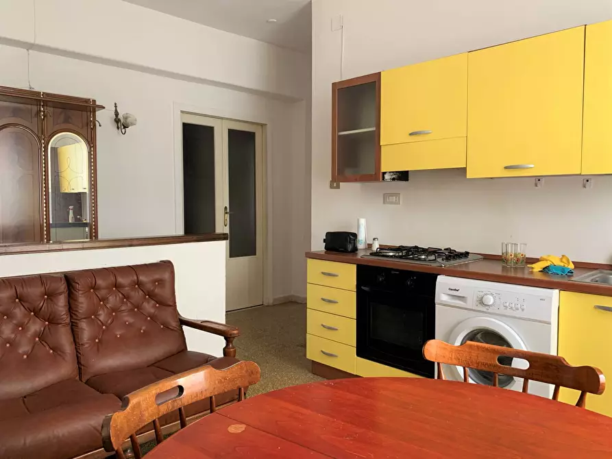 Immagine 1 di Appartamento in affitto  in via Francesco Acri a Catanzaro