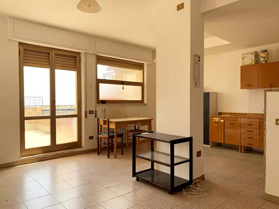 Immagine 1 di Appartamento in affitto  in via Francesco Paglia a Catanzaro