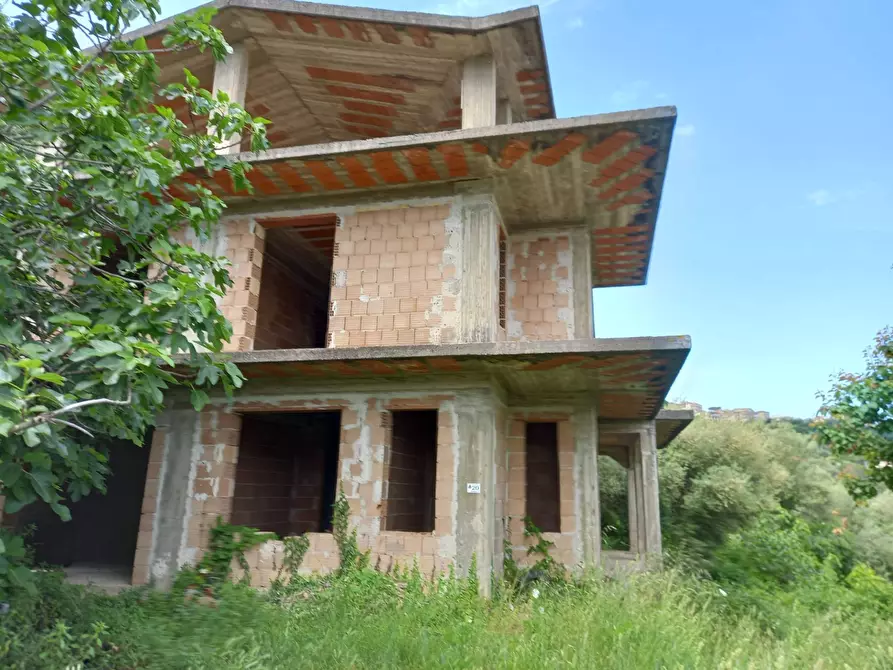 Immagine 1 di Villa in vendita  a Ogliastro Cilento