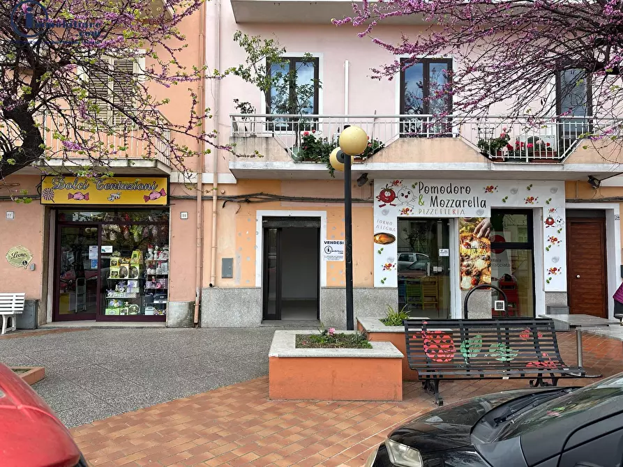 Immagine 1 di Negozio in vendita  in Via Monsignor Virgilio a Tortolì