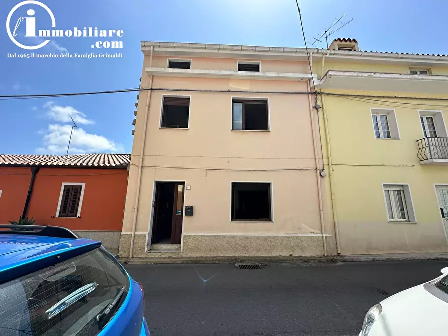Immagine 1 di Casa indipendente in vendita  in Via Vittorio Emanuele a Tortolì