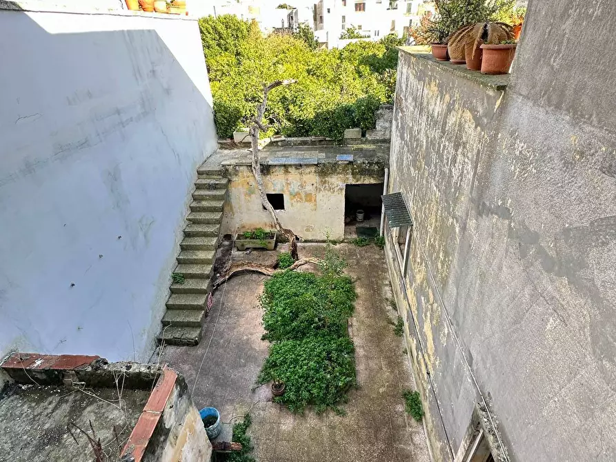 Immagine 1 di Casa indipendente in vendita  in via lazio a San Cesario Di Lecce