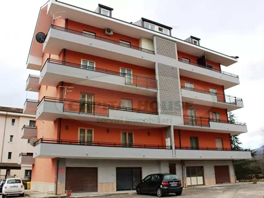 Immagine 1 di Appartamento in vendita  in VIA NAZIONALE a Mercogliano