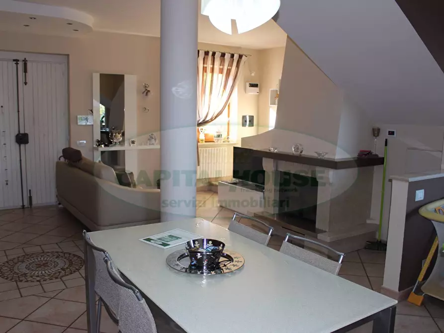 Immagine 1 di Villa in vendita  in Via Serra a Capriglia Irpina
