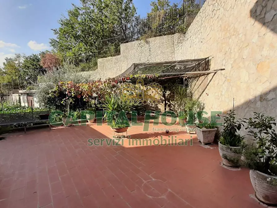 Immagine 1 di Villa in vendita  a Fisciano