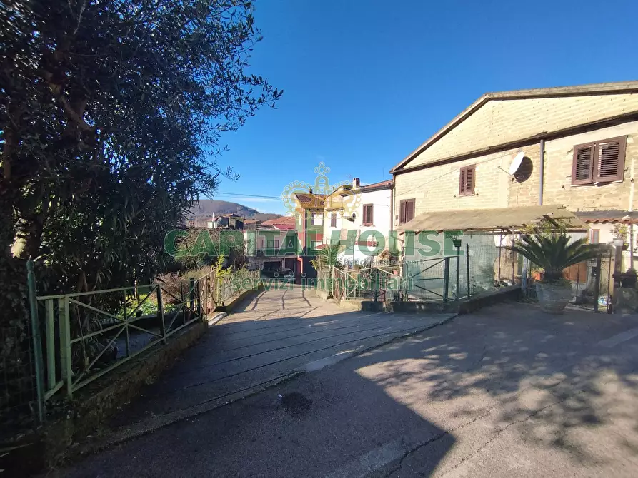 Immagine 1 di Casa indipendente in vendita  in LIBERI a Castel Di Sasso