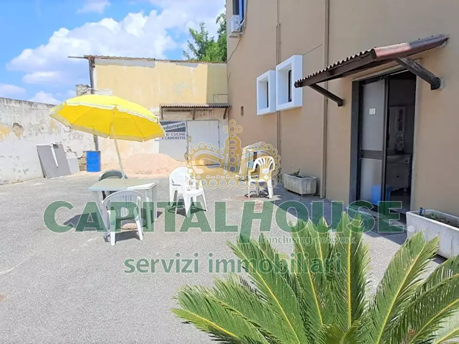 Immagine 1 di Magazzino in affitto  in Via Ripuaria a Qualiano