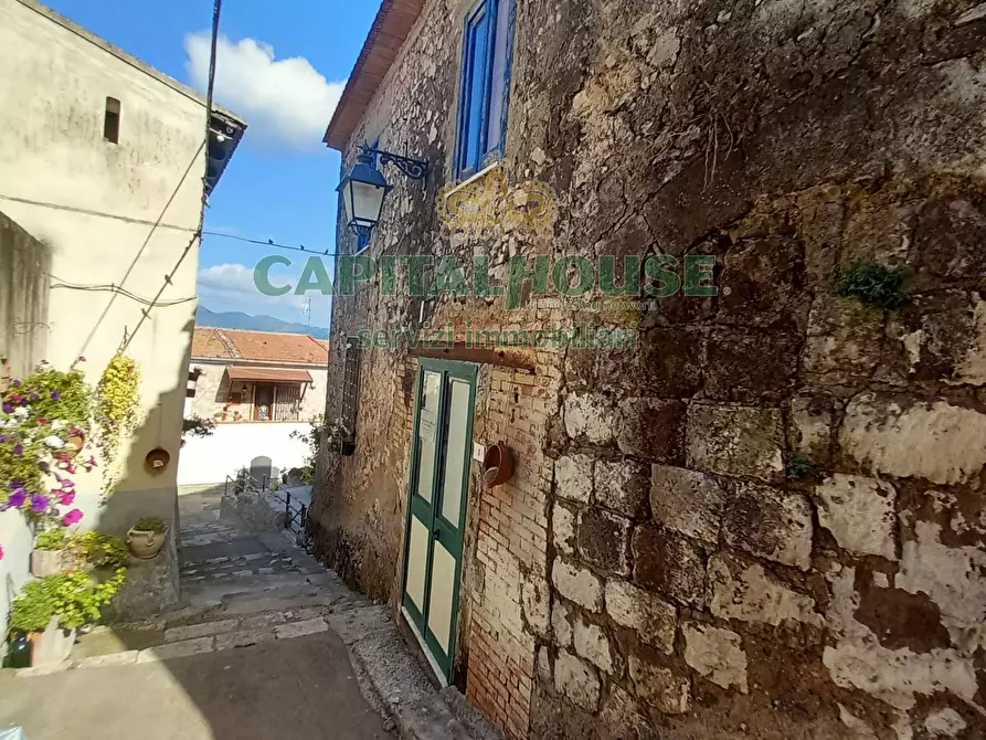 Immagine 1 di Casa indipendente in vendita  a Castel Di Sasso
