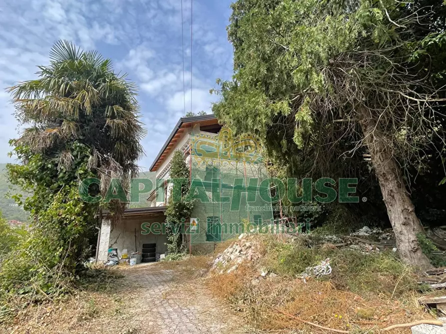 Immagine 1 di Villa in vendita  in Via Annarumma a Monteforte Irpino