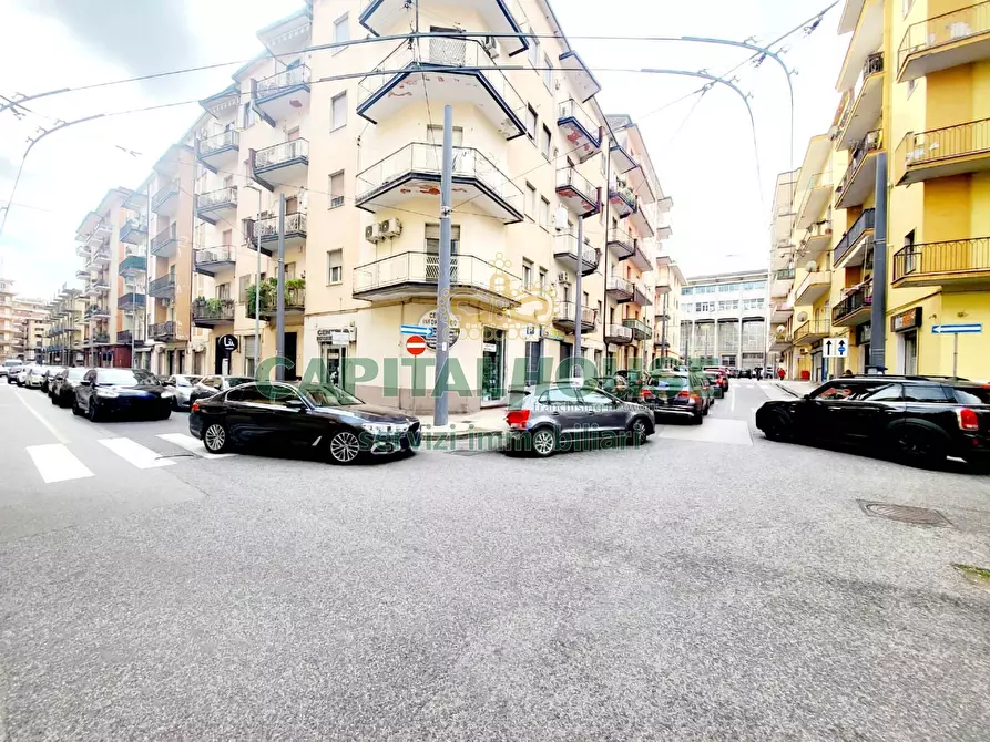 Immagine 1 di Posto auto in vendita  a Avellino