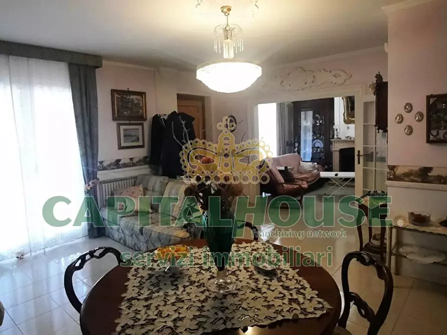 Immagine 1 di Villa in vendita  a Caserta