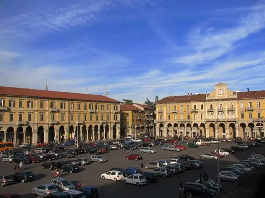 Immagine 1 di Ufficio in affitto  in Giuseppe Garibaldi a Alessandria