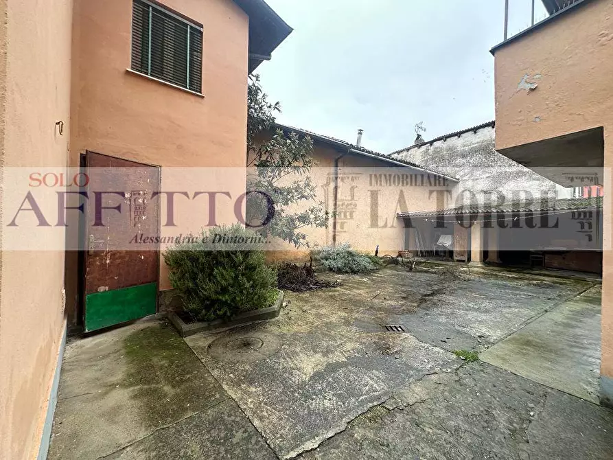 Immagine 1 di Casa indipendente in vendita  in VIA DELLA LIBERTA' a Pozzolo Formigaro
