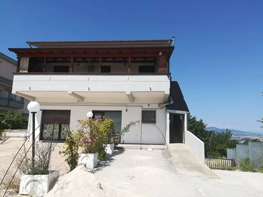 Immagine 1 di Appartamento in vendita  in Monte Arcano a Larino
