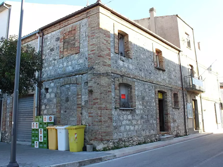 Immagine 1 di Casa indipendente in vendita  a Carunchio