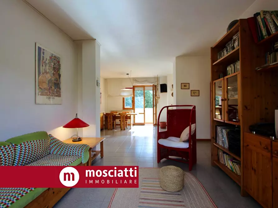 Immagine 1 di Appartamento in vendita  in Via Mazzini a Cerreto D'esi