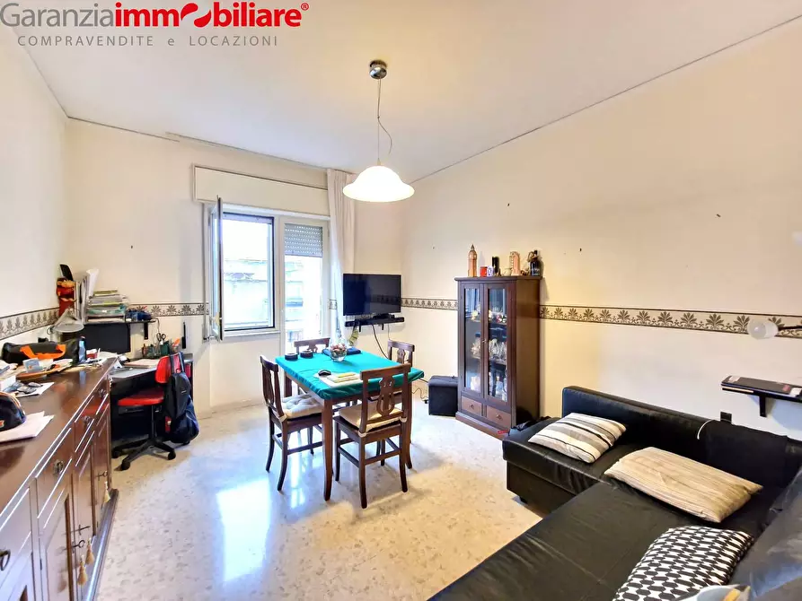 Immagine 1 di Appartamento in vendita  in Via Alessandro Telesino a Napoli