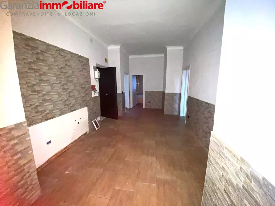 Immagine 1 di Appartamento in vendita  in Calata Capodichino a Napoli