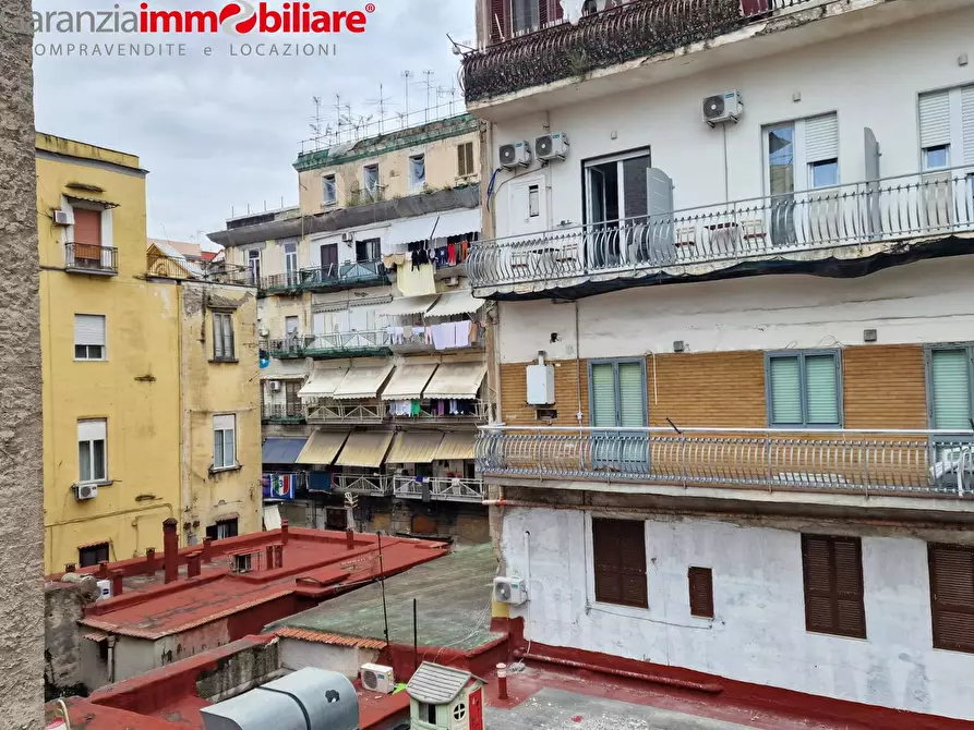 Immagine 1 di Appartamento in vendita  in via sant arcangelo a baiano a Napoli