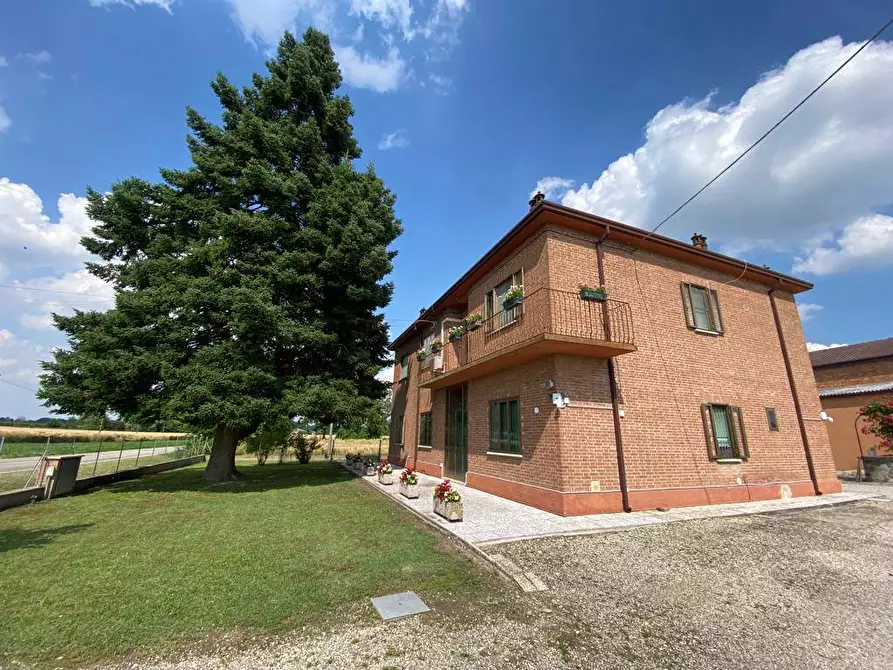 Immagine 1 di Villa in vendita  in via roosevelt a Voghiera