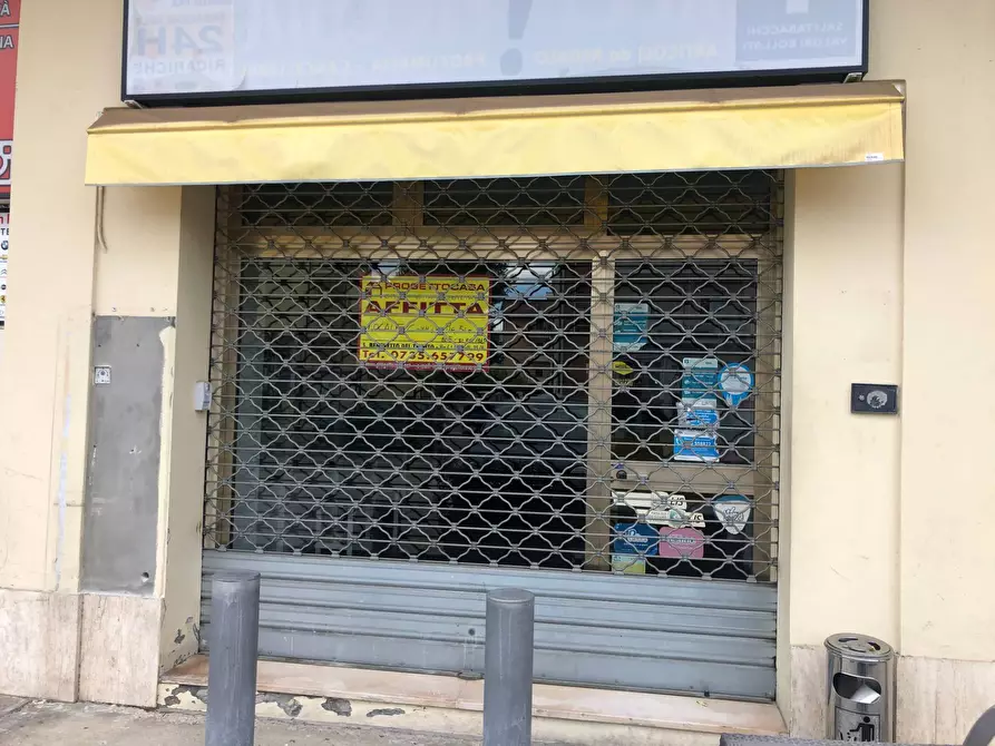 Immagine 1 di Locale commerciale in affitto  in Viale de Gasperi a Monteprandone
