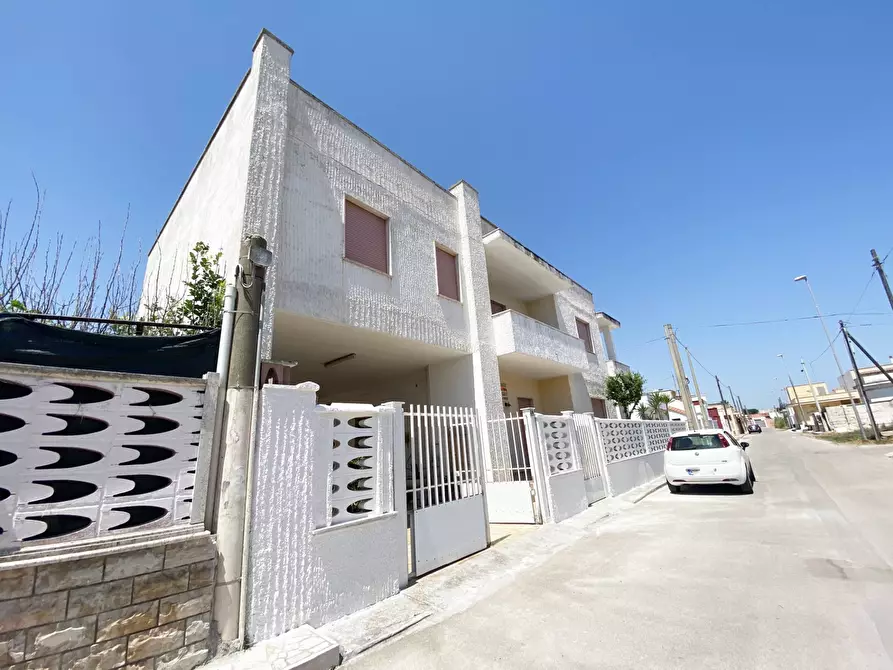 Immagine 1 di Casa indipendente in vendita  in Via Del Barracuda a Squinzano