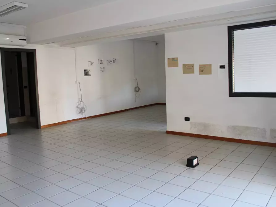 Immagine 1 di Ufficio in affitto  in VIA CRESCENZIO SCARSELLI a Teramo