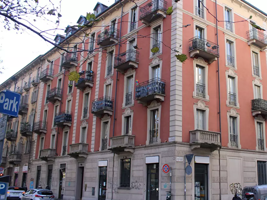 Immagine 1 di Locale commerciale in affitto  in Corso Regina Margherita a Torino