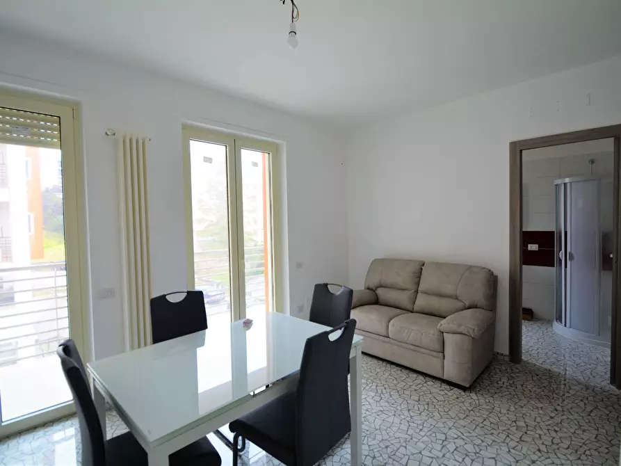 Immagine 1 di Appartamento in affitto  in Via Ettore Maiorana a Matera