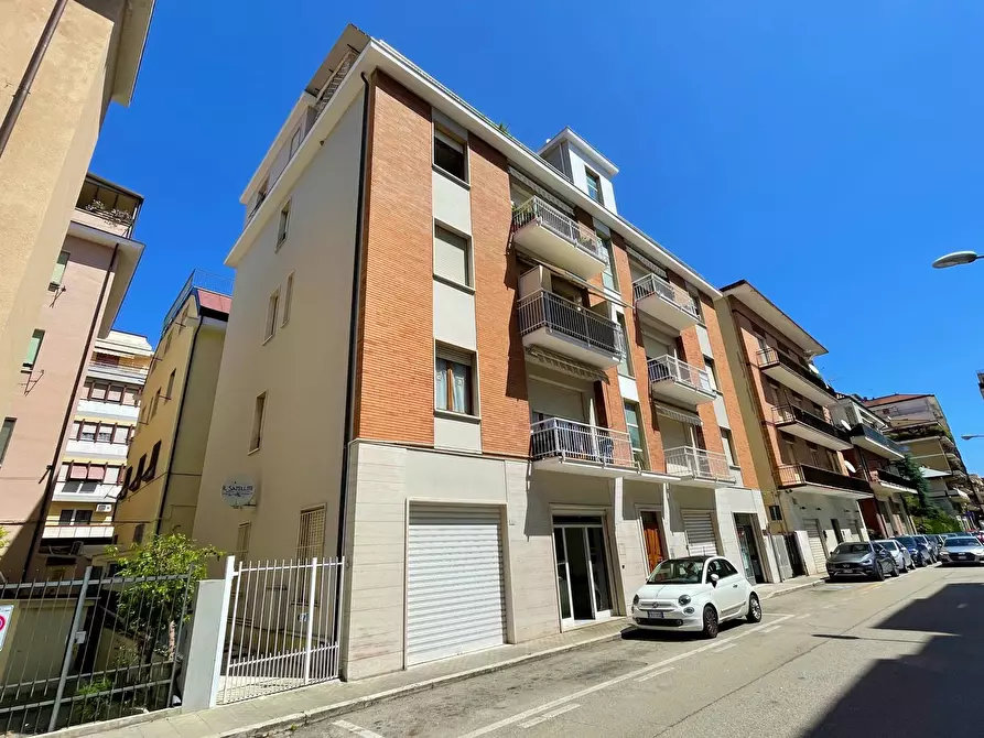Immagine 1 di Appartamento in vendita  in via umbria a San Benedetto Del Tronto