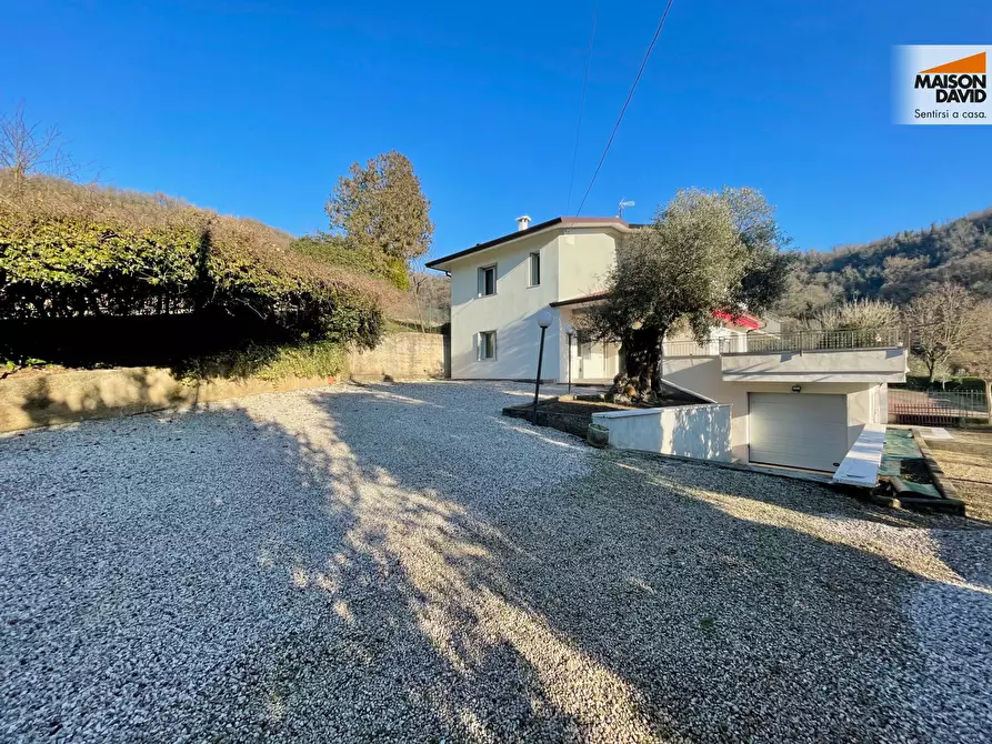 Immagine 1 di Villa in vendita  in Via Pocastro a Bolzano Vicentino