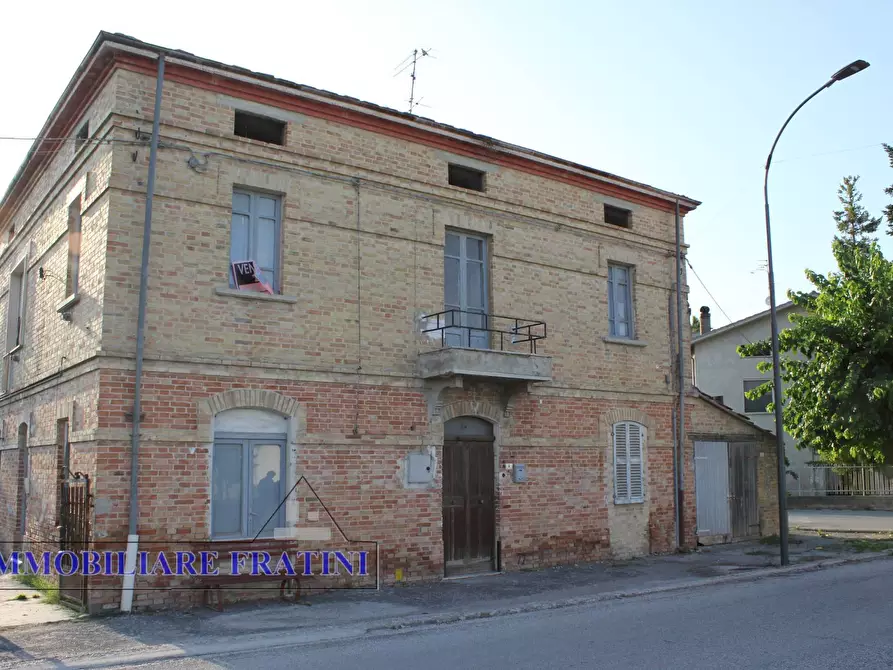 Immagine 1 di Casa indipendente in vendita  a Sant'egidio Alla Vibrata