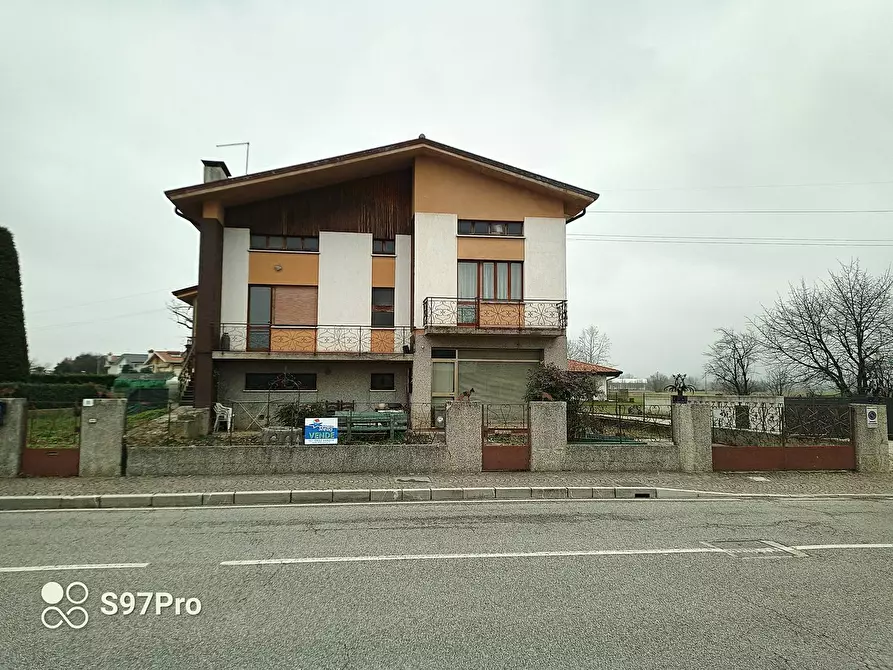 Immagine 1 di Casa indipendente in vendita  in via ermes di colloredo a Campolongo Tapogliano