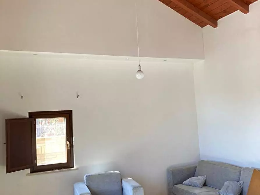 Immagine 1 di Casa indipendente in affitto  a Ancarano