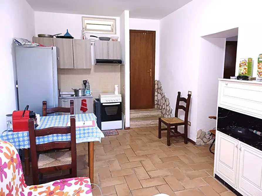 Immagine 1 di Appartamento in vendita  in VIA Vincenzi Giuseppe a Caprarola
