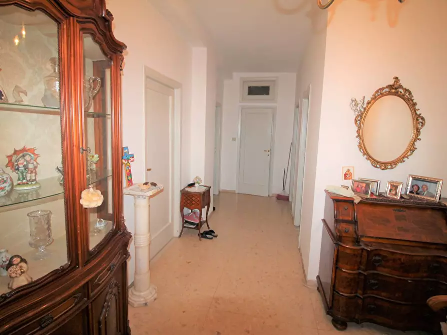 Immagine 1 di Appartamento in vendita  in via nisi a Pisa