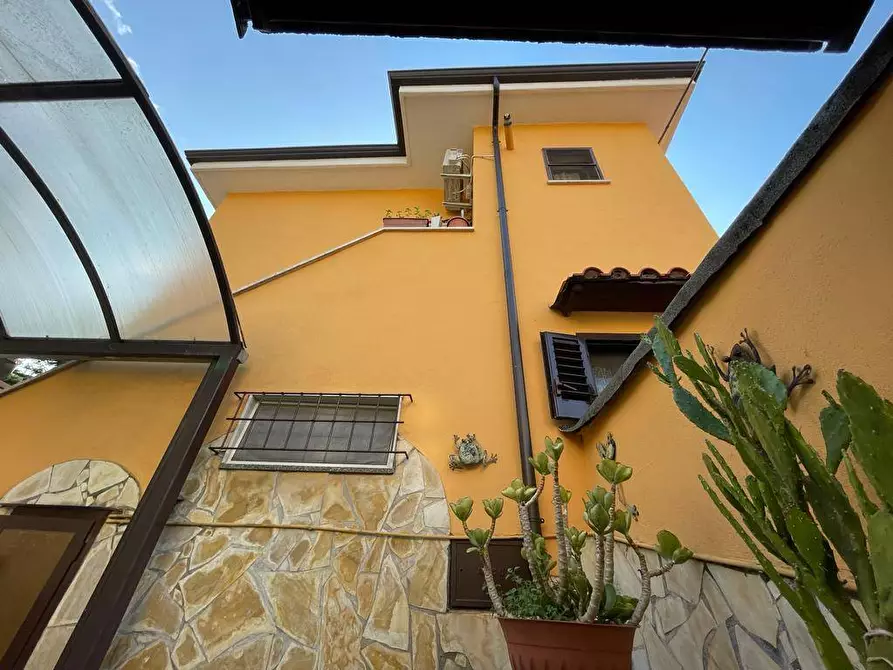 Immagine 1 di Appartamento in vendita  in Via Gramsci a Colleferro