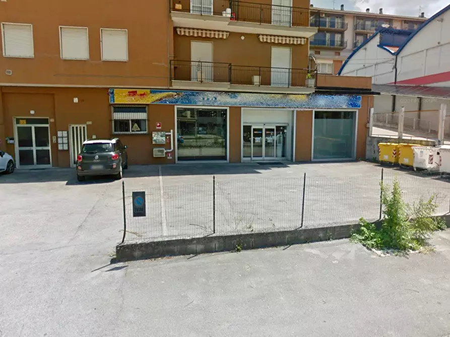 Immagine 1 di Posto auto in vendita  in VIA DANTE a Fabriano
