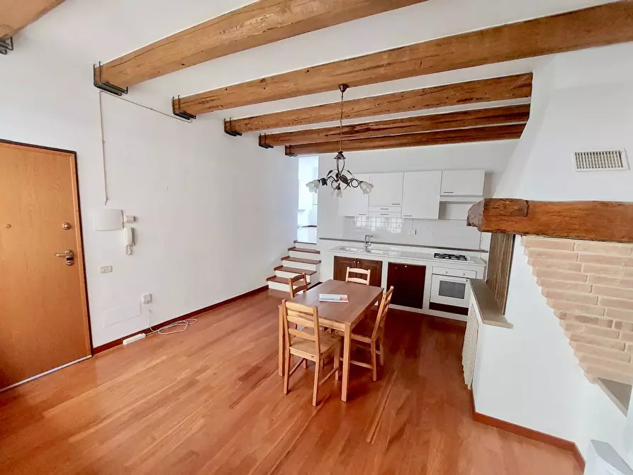 Immagine 1 di Appartamento in vendita  in PIAZZA DEL COMUNE a Fabriano