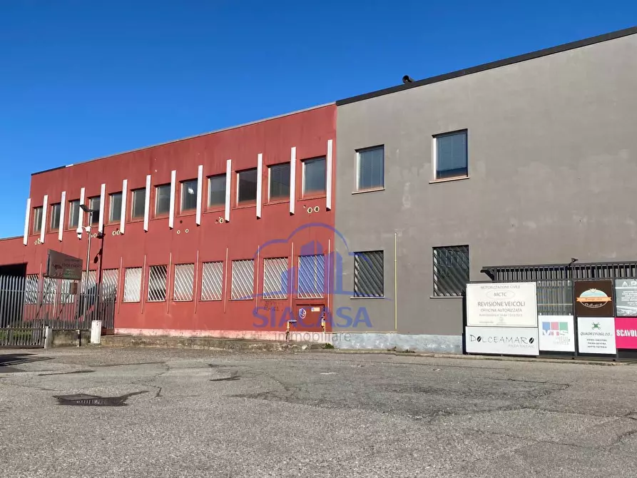 Immagine 1 di Ufficio in vendita  a Vanzago